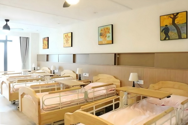 深圳市退役军人落户_于佩尔：热爱永远不会消失 通专现开项咨询通道
